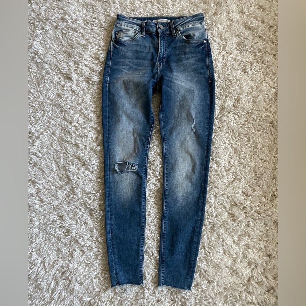 Mavi "Alissa" Distressed Medium Wash Skinny Jeans